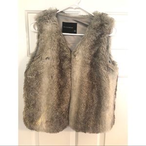 Fur vest